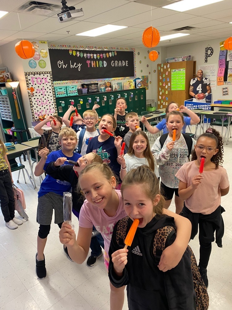 Mrs. Poteet’s class earned popsicles for having perfect attendance this week! 